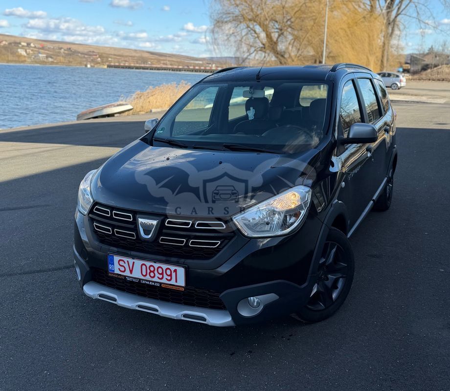 Dacia Lodgy TCe 115 Stepway 2017