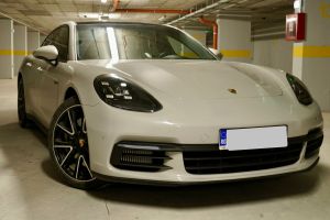 Porsche Panamera 4 E-Hybrid 2018