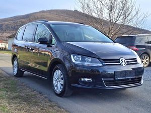 Volkswagen Sharan II [2010 - Prezent] 2.0 TDI DSG BlueMotion Technology Highline 2011