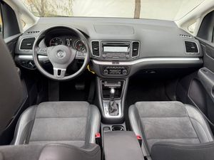 Volkswagen Sharan II [2010 - Prezent] 2.0 TDI DSG BlueMotion Technology Match 2011