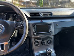 Volkswagen Passat B6 [2005 - 2010] 2.0 TDI DPF Comfortline 2010