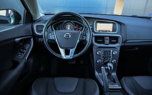 Volvo V40 II [2012 - Prezent] T2 Geartronic 2019