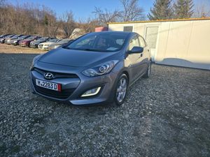 Hyundai i30 II [2011 - 2017] 1.4 MPi Comfort+ 2013
