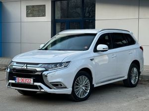 Mitsubishi Outlander III [2012 - 2021] 2.4 4WD Plus 2019