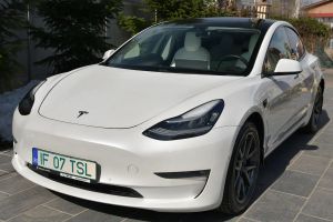 Tesla Model 3 Langstreckenbatterie Allradantrieb Dual Motor 2020