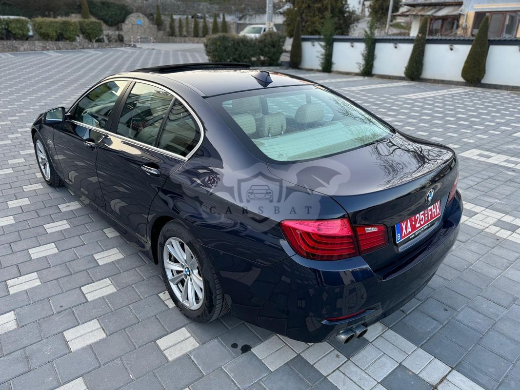 BMW 5 Series F10/F11/F07 [2010 - 2017] 520d Aut. Edition Fleet 2014