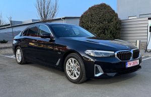 BMW 5 Series G30/G31 [2017 - Prezent] 520e Aut. Luxury Line 2022