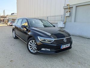 Volkswagen Passat B8 [2014 - Prezent] 2.0 TDI DSG Highline 2016