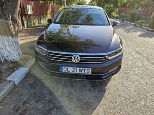 Volkswagen Passat B8 [2014 - Prezent] 2.0 TDI DSG Highline 2016