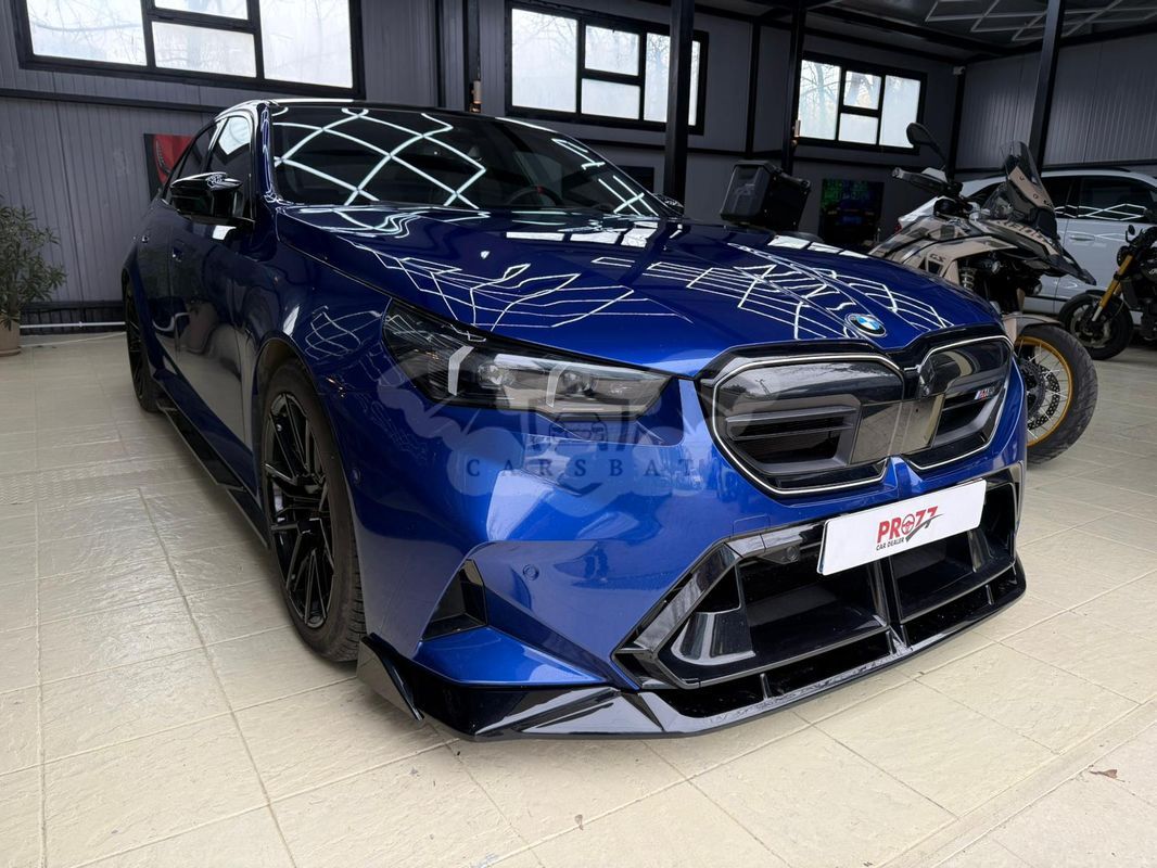 BMW M5 2025