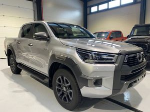 Toyota Hilux VIII [2015 - Prezent] 2.8D 204CP 4x4 Double Cab AT MHEV Invincible 2026
