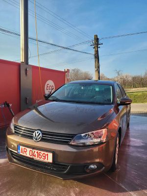 Volkswagen Jetta 1.6 TDI Highline 2011