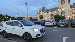Hyundai ix35 2.0 CRDI High 4WD GLS Aut. Luxury+ 2011