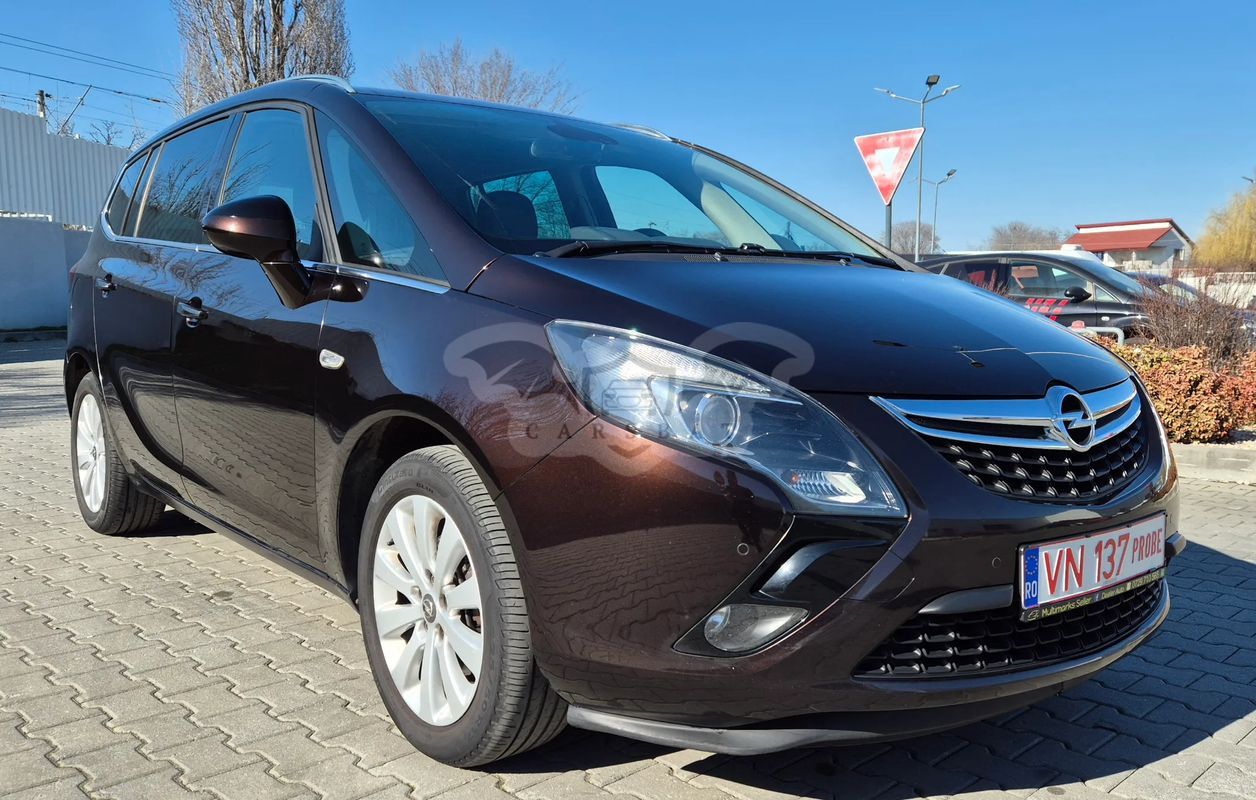 Opel Zafira 2.0 CDTI ECOTEC Cosmo 2013
