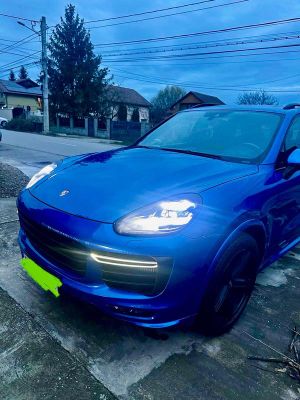 Porsche Cayenne 3.6 L GTS 2016