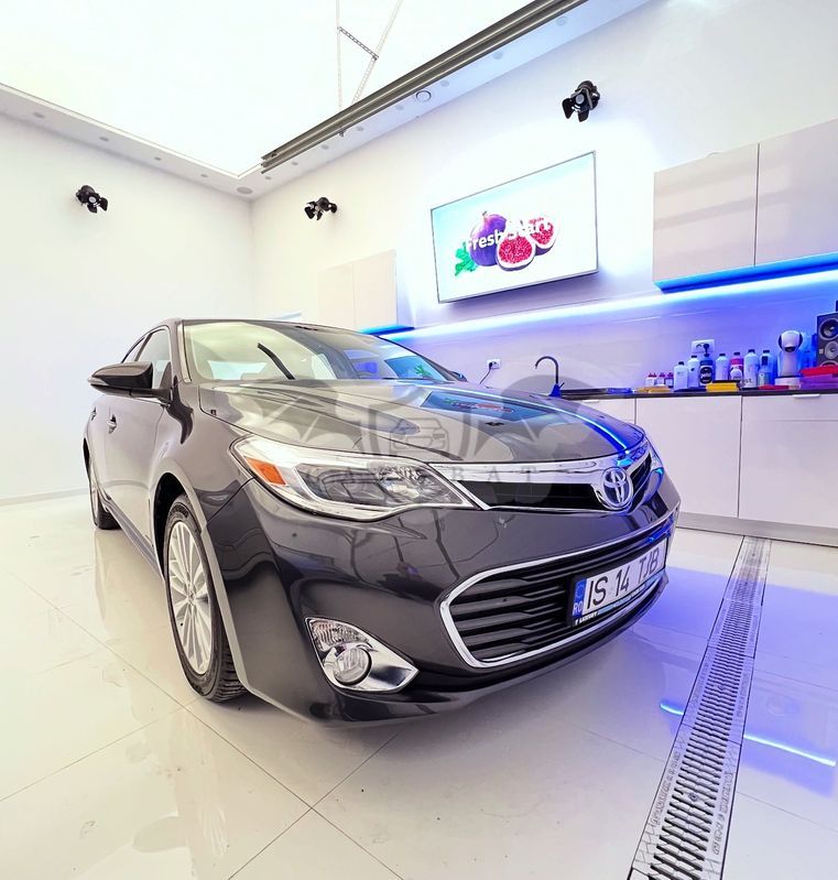 Toyota Avalon 2013
