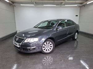 Volkswagen Passat 1.6 TDI DPF BlueMotion Technology Comfortline 2010