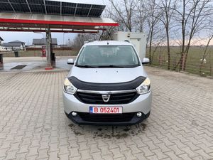 Dacia Lodgy 1.6 MPI 85 Laureate 2012