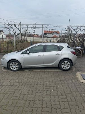 Opel Astra J [2009 - 2018] 1.7 CDTI ECOTEC 2012