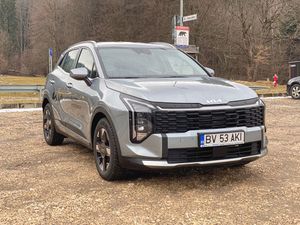 Kia Sportage V [2021 - Prezent] 1.6 T-GDI 6MT 4x2 Urban 2025