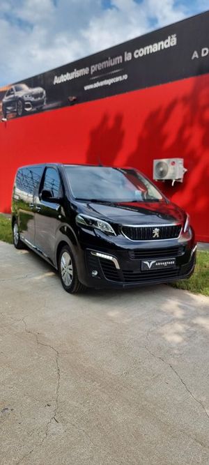 Peugeot Traveller L2H1 BlueHDI S&S Combispace Premium 2017