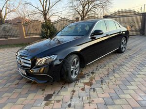 Mercedes-Benz E W213 [2016 - 2023] 200 d 9G-TRONIC Avantgarde 2019