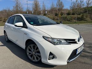 Toyota Auris II [2012 - 2018] 1.8 L VVT-i Luna 2013