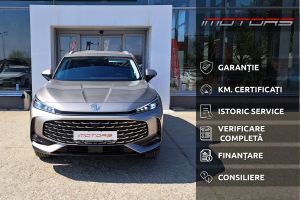 MG HS 2025