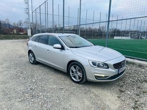 Volvo V60 D6 Plug-In-Hybrid AWD Geartronic Summum 2013