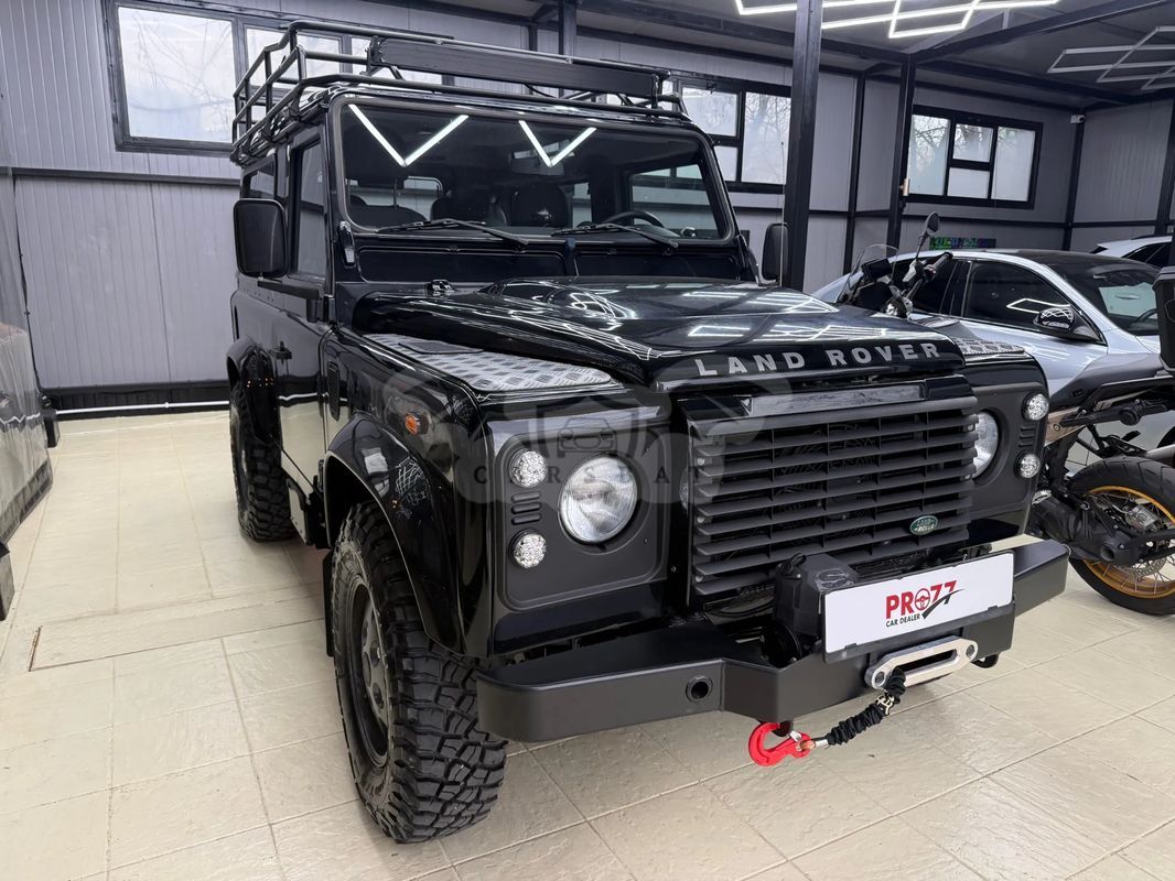 Land Rover Defender 90 2.4TD S/TOP 2013