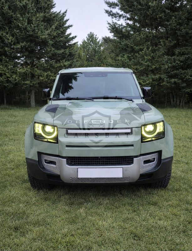 Land Rover Defender 2022