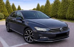 Volkswagen Passat B8 [2014 - Prezent] 2.0 TDI DSG Highline 2021