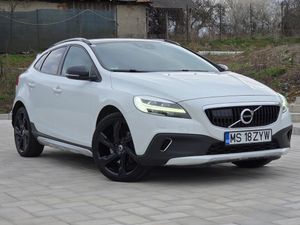 Volvo V40 2018