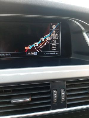 Audi A4 B8 [2007 - 2015] 2.0 TDI DPF multitronic S line Sportpaket (plus) 2011
