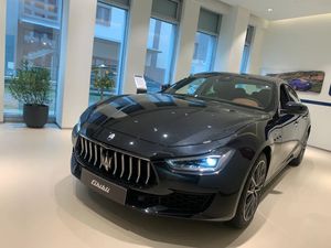 Maserati Ghibli Hybrid 2022
