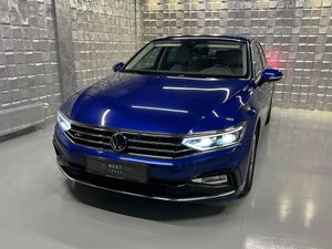 Volkswagen Passat B8 [2014 - Prezent] Variant 2.0 TDI DSG R Executive 2021