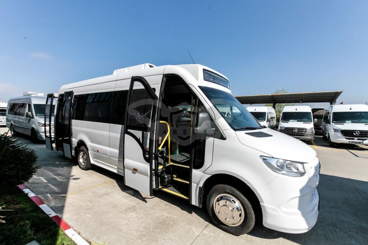 Mercedes-Benz Sprinter 2025