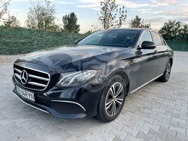 Mercedes-Benz E 220 d T 9G-TRONIC 2019