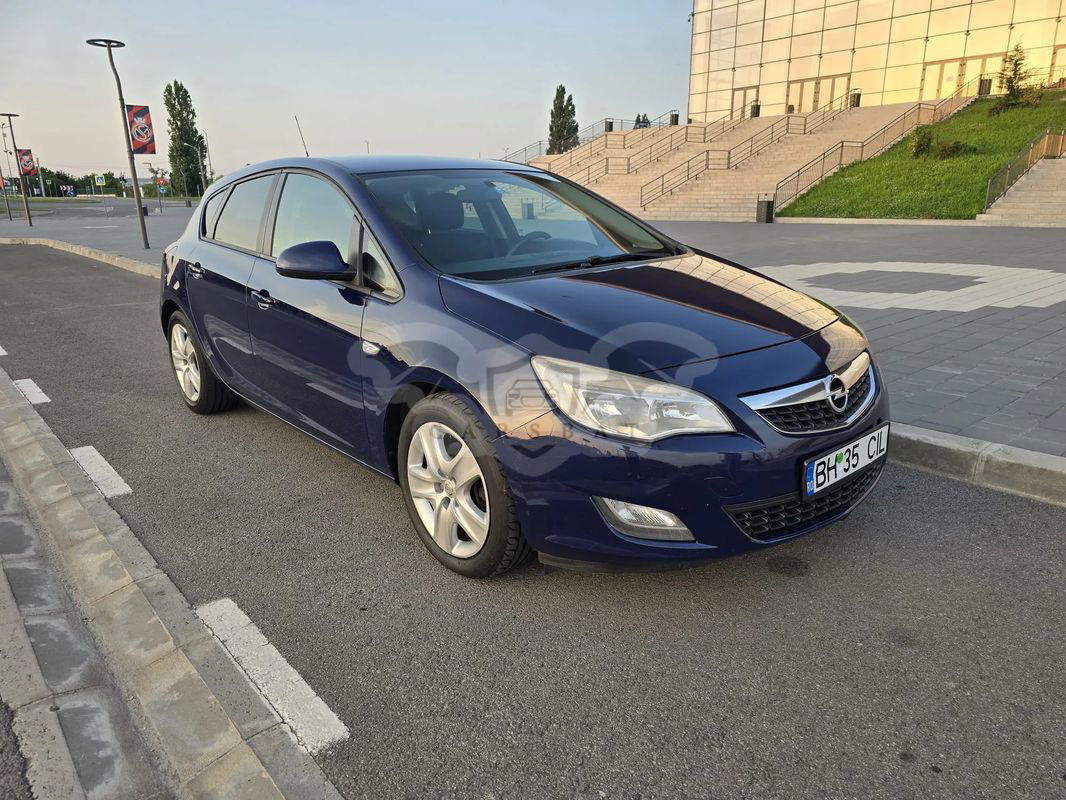 Opel Astra J [2009 - 2018] 2012