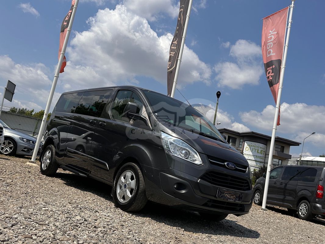 Ford Tourneo Custom 300 L2H1 VA Titanium 2016
