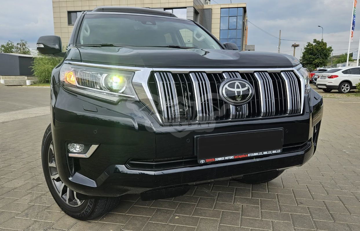 Toyota Land Cruiser 2.8l Turbo D-4D A/T AVS Luxury 2020