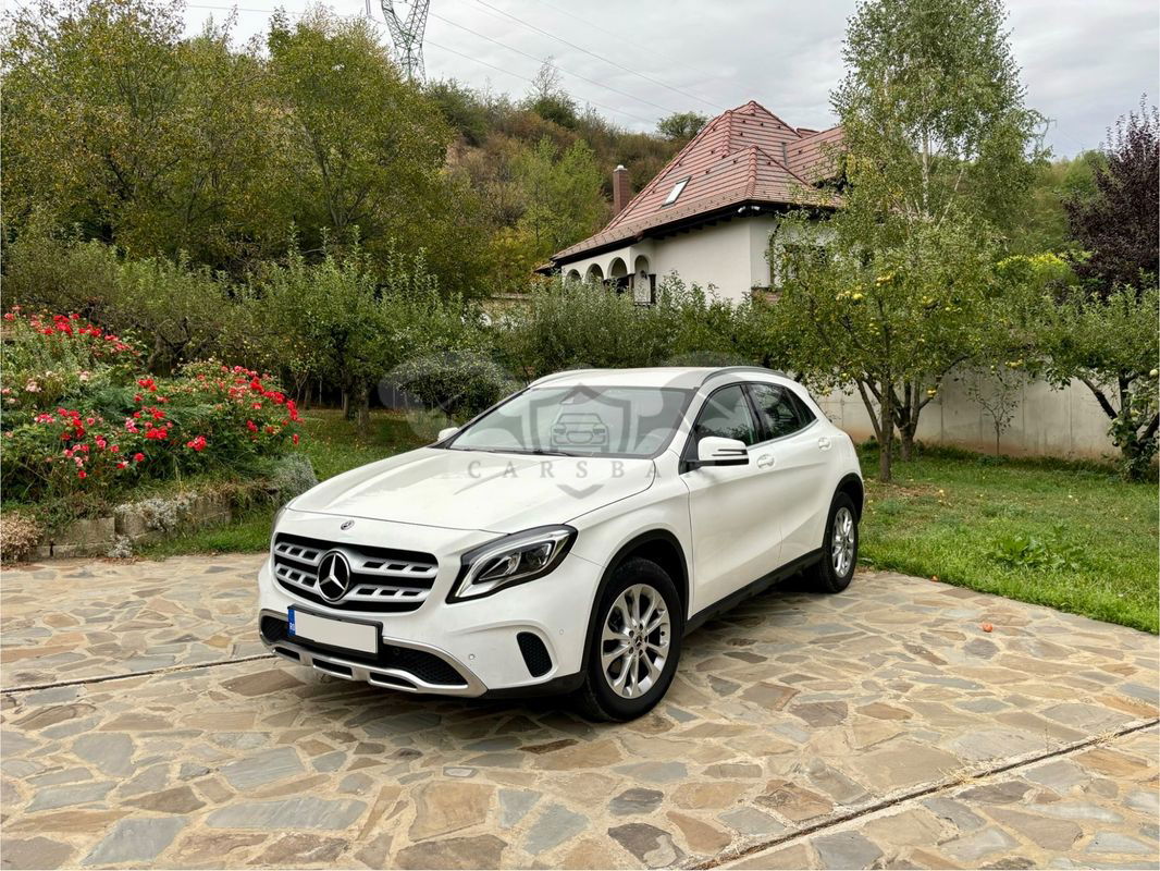 Mercedes-Benz GLA 180 7G-DCT 2019