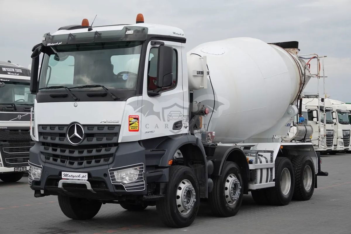 Mercedes-Benz Arocs 2015