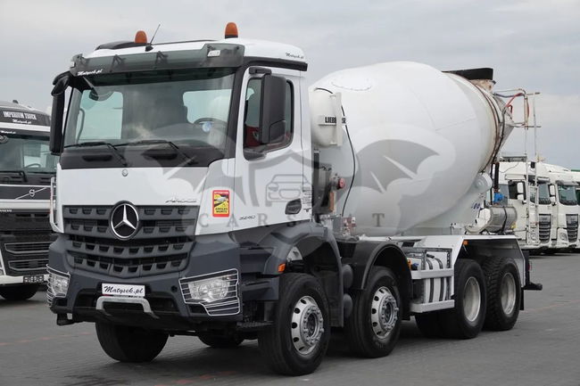 Mercedes-Benz Arocs 2015