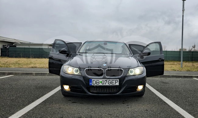 BMW 3 Series E90/E91/E92/E93 [2005 - 2013] 320d Touring 2009