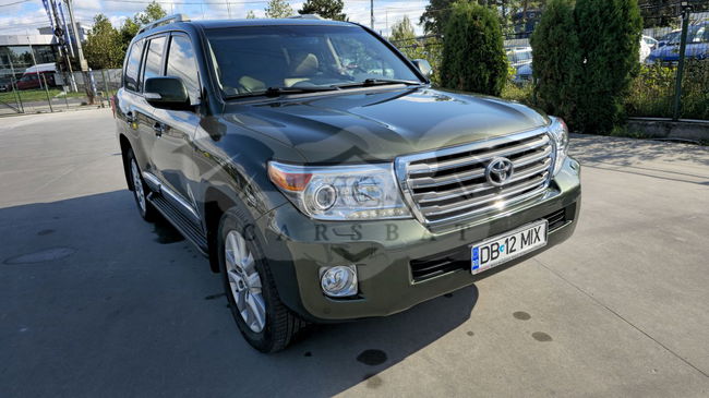 Toyota Land Cruiser 4.5 D-4D V8 Luxury 2015