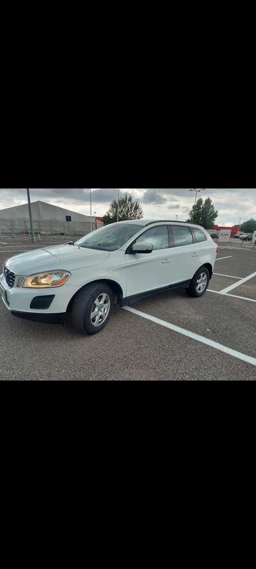 Volvo XC60 I [2008 - 2017] D3 AT6 Kinetic 2010