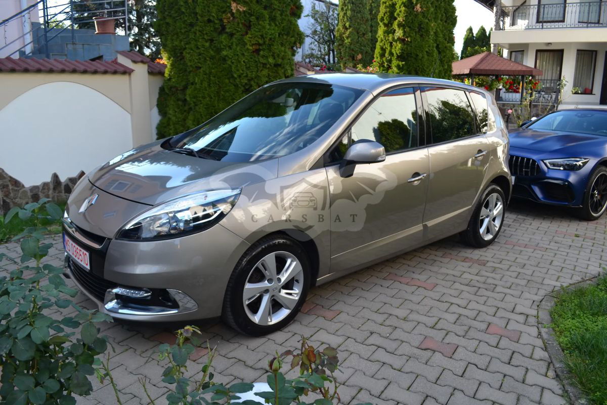 Renault Scenic III [2009 - 2016] dCi 130 FAP Start & Stop Dynamique 2012