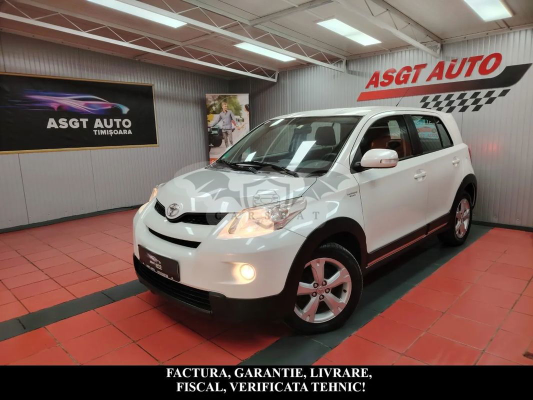 Toyota Urban Cruiser 2011