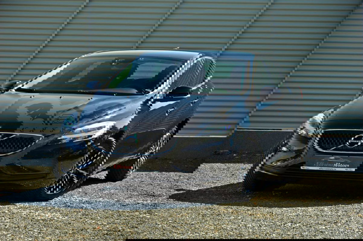 Volvo V40 II [2012 - Prezent] 2019